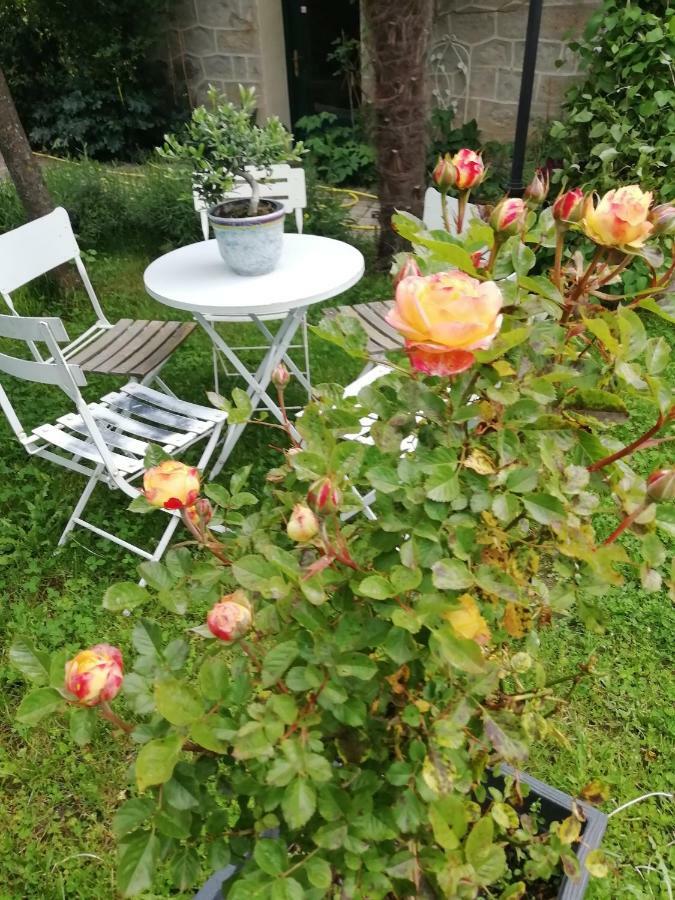 La Mirabelle-Casteil Country House Guest House Exterior photo